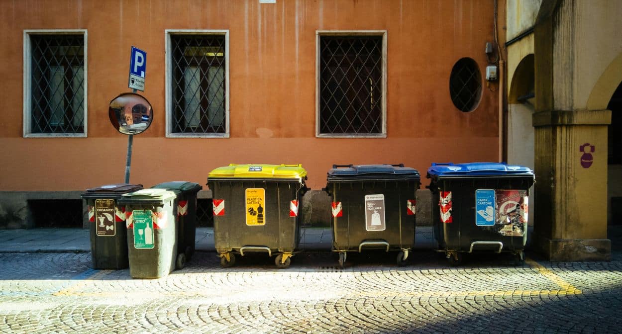 The Benefits of Choosing Eco-Conscious Services