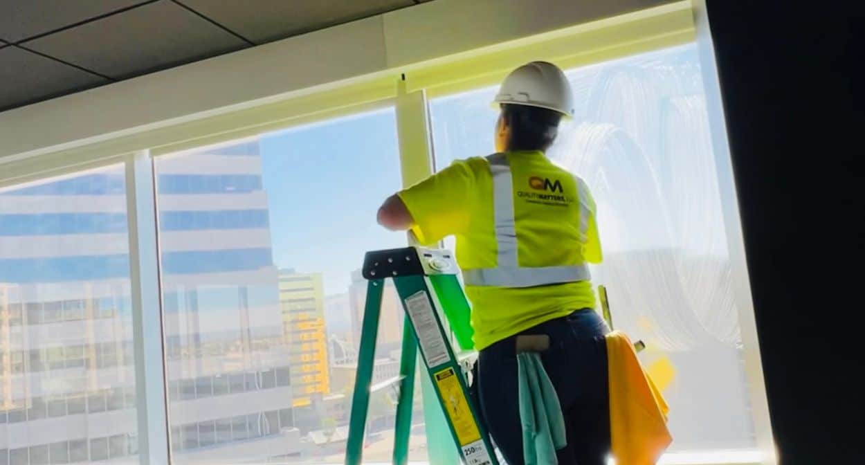 What Is Low-Rise Commercial Window Cleaning